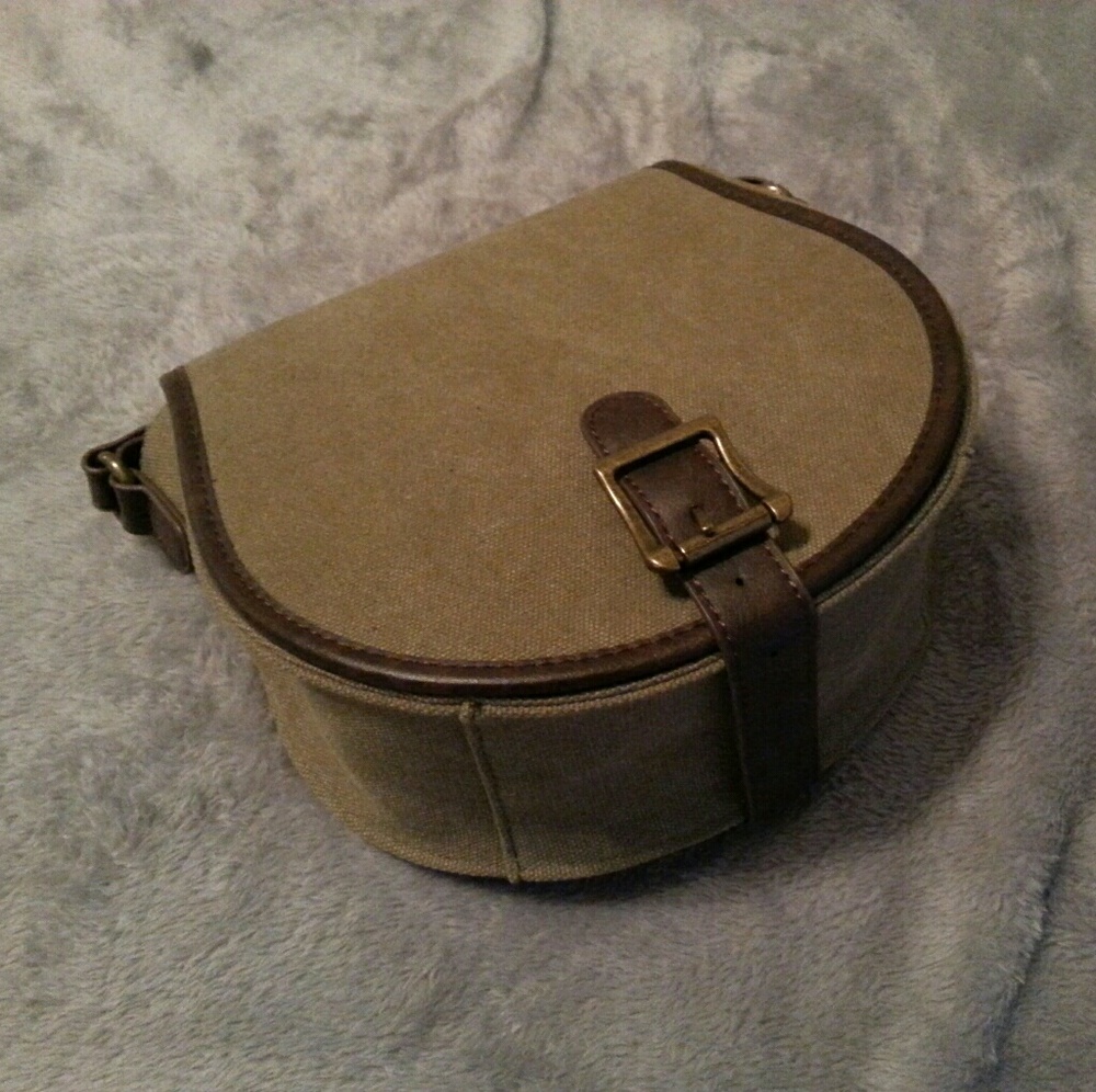 Wilson's Canvas Crossbody